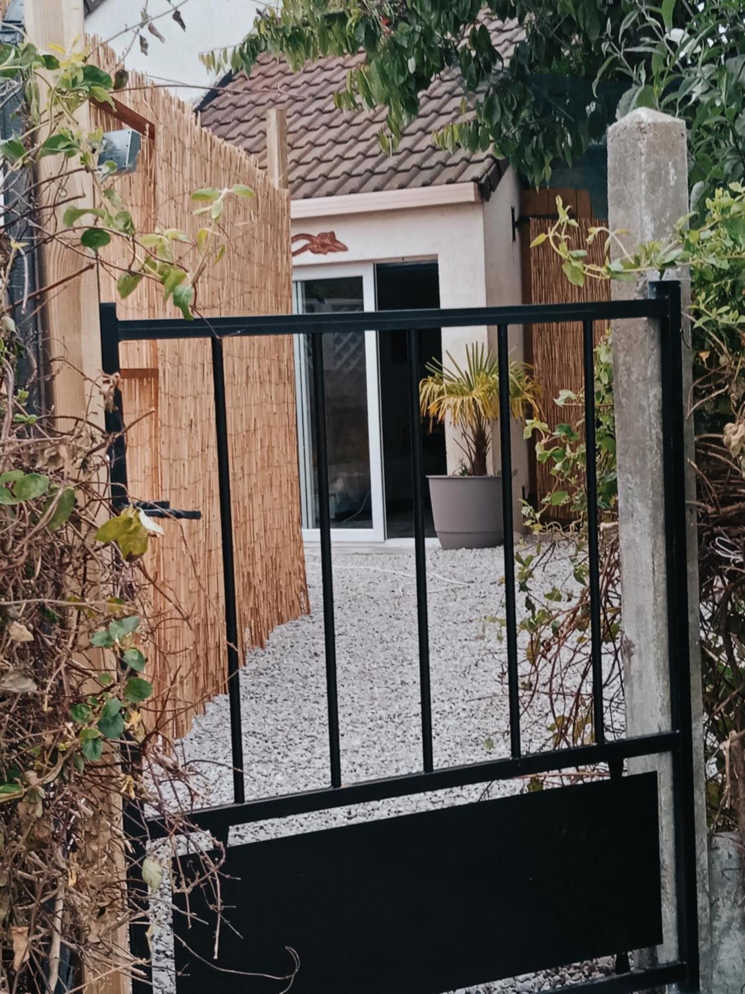 La Salamandre Saint-Côme-de-Fresné Exterior foto